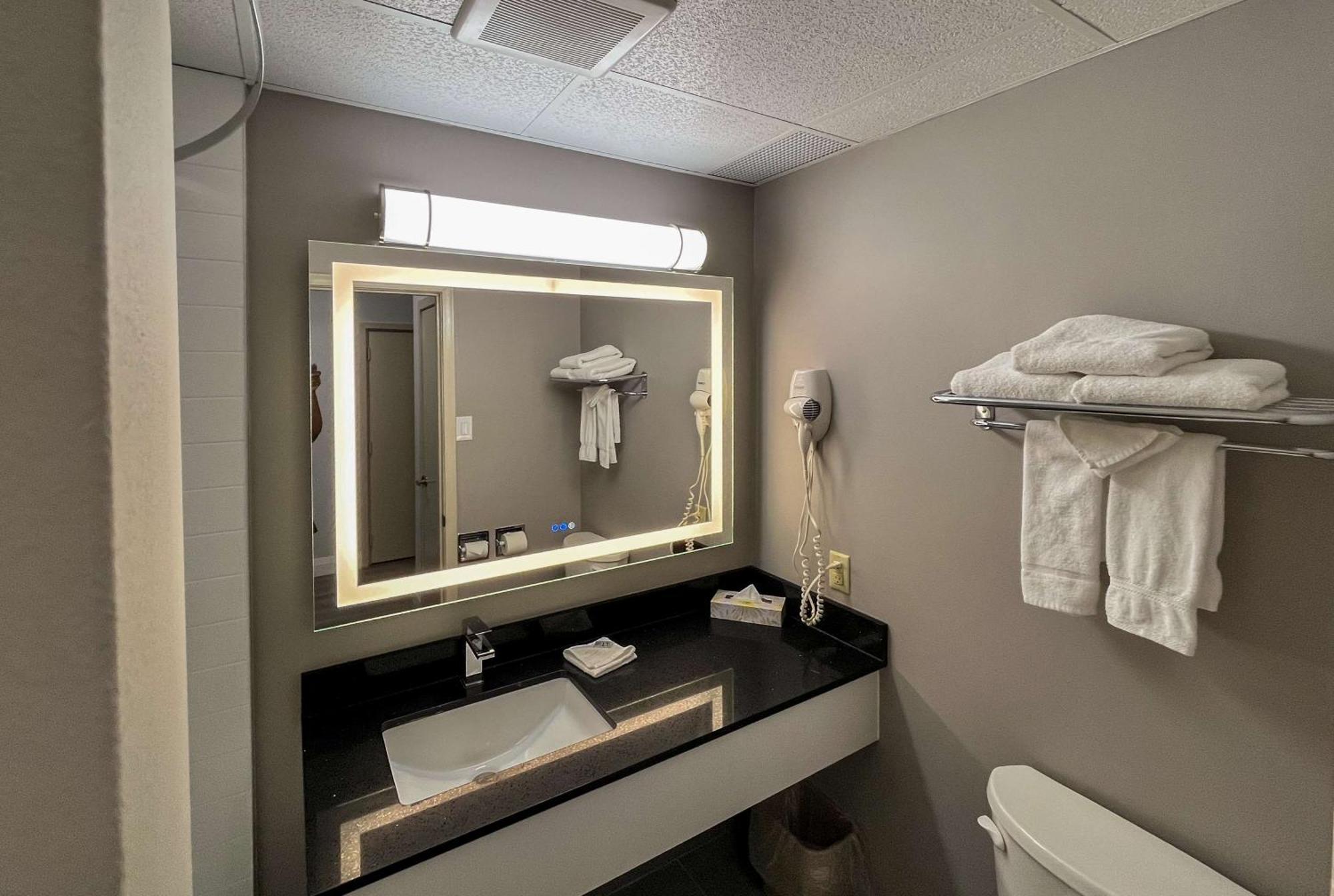 Motel 6 Sault Ste. Marie, On Экстерьер фото